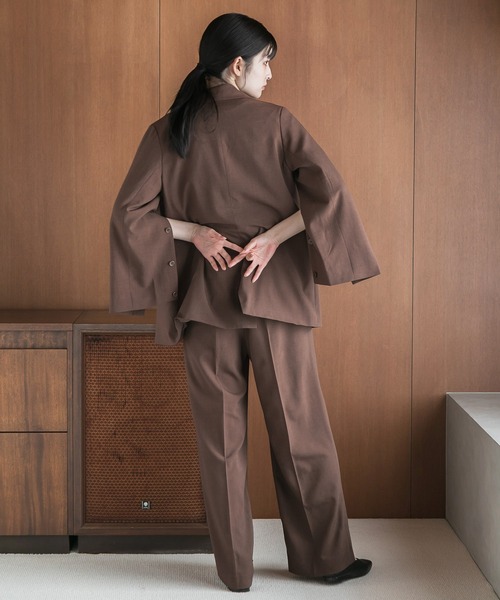 Dita Muaj.（ディータムアージュ）の「【ZOZO限定】ハイウエストタック入りスラックスパンツ（スラックス・レディース・グレイッシュベージュ/ダークネイビー/ブラウン・FREE）」の4枚目の写真