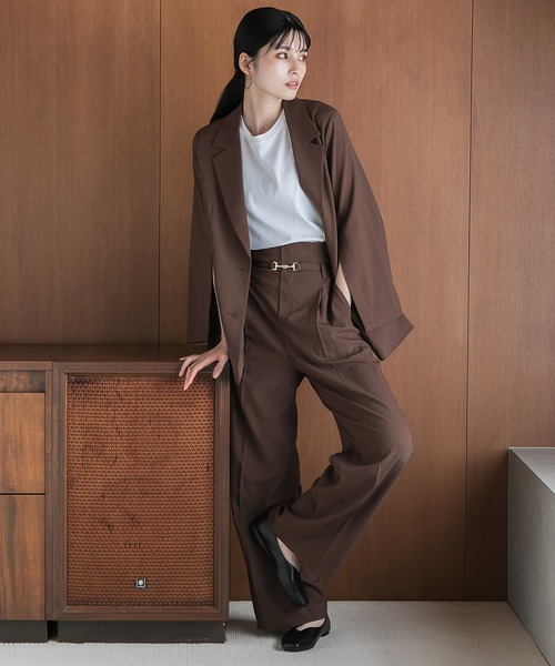 Dita Muaj.（ディータムアージュ）の「【ZOZO限定】ハイウエストタック入りスラックスパンツ（スラックス・レディース・グレイッシュベージュ/ダークネイビー/ブラウン・FREE）」の5枚目の写真