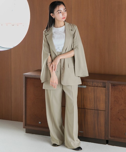 Dita Muaj.（ディータムアージュ）の「【ZOZO限定】ハイウエストタック入りスラックスパンツ（スラックス・レディース・グレイッシュベージュ/ダークネイビー/ブラウン・FREE）」の9枚目の写真