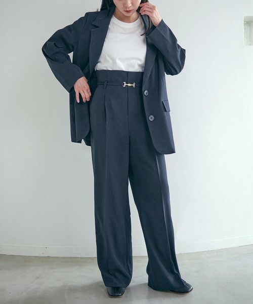 Dita Muaj.（ディータムアージュ）の「【ZOZO限定】ハイウエストタック入りスラックスパンツ（スラックス・レディース・グレイッシュベージュ/ダークネイビー/ブラウン・FREE）」の18枚目の写真