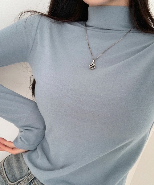 BEIDELLI（ベイデリー）の「[BELLIDE MADE] スリムフィットタートルネックTシャツ（Tシャツ/カットソー・レディース・ワインレッド/モカ/スカイブルー/アイボリー・FREE）」の3枚目の写真