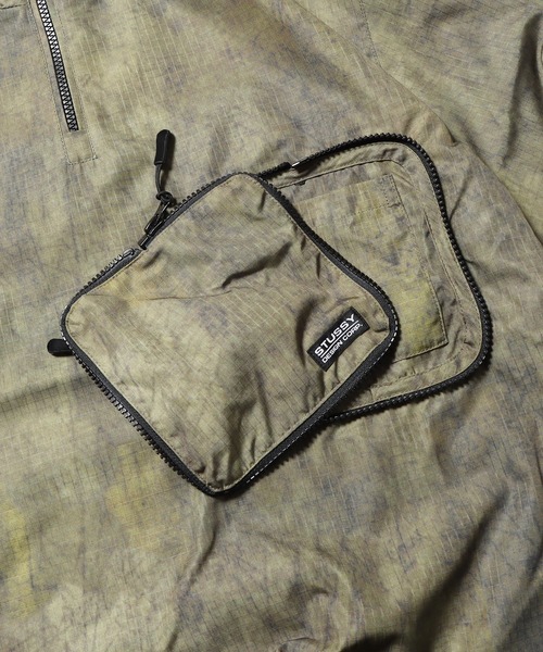 STUSSY（ステューシー）の「STUSSY/ステューシー ZIP OFF POUCH PULLOVER ナイロンジャケット（ナイロンジャケット・レディース・オリーブ・XS/M/S）」の6枚目の写真