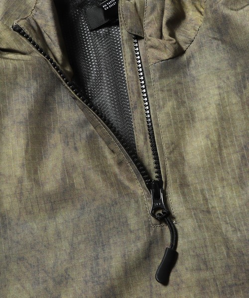 STUSSY（ステューシー）の「STUSSY/ステューシー ZIP OFF POUCH PULLOVER ナイロンジャケット（ナイロンジャケット・レディース・オリーブ・XS/M/S）」の4枚目の写真
