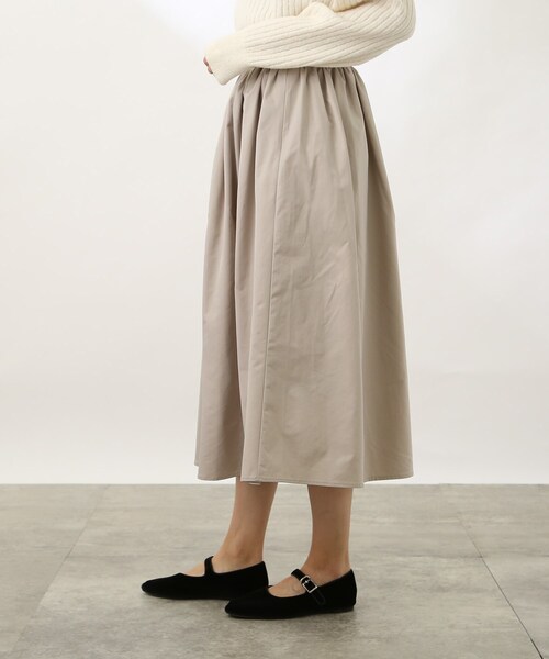 THE SHOP TK （ザ ショップ ティーケー ）の「◆【ONOFF活躍/洗える】シャンブレータフタギャザースカート（スカート・レディース・ブルー/ライトベージュ・11/12/13）」の12枚目の写真