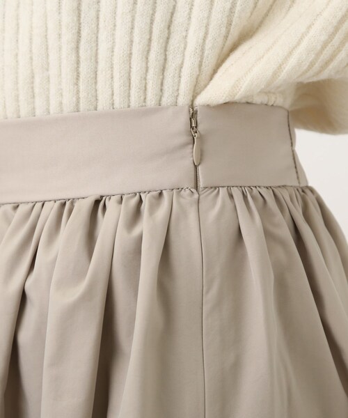 THE SHOP TK （ザ ショップ ティーケー ）の「◆【ONOFF活躍/洗える】シャンブレータフタギャザースカート（スカート・レディース・ブルー/ライトベージュ・11/12/13）」の16枚目の写真