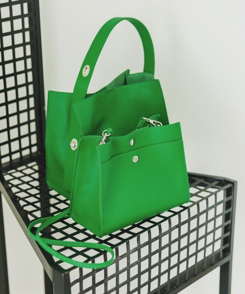 Andemiu（アンデミュウ）の「【オフWEB限定】スクエアスナップ2Pバッグ187094（ショルダーバッグ・レディース・ブラック/ブラウン/オフホワイト/グリーン/ダークブラウン/ベージュ・FREE）」の6枚目の写真