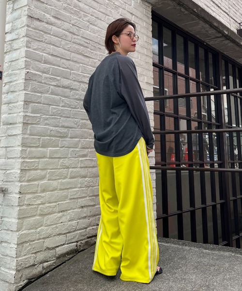 CIAOPANIC（チャオパニック）の「【GEM SPORTSWEAR/ジェムスポーツウェア】ワイドトラックパンツ（スウェットパンツ・レディース・グリーン/パープル/イエロー/ネイビー・FREE）」の20枚目の写真