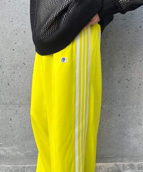 CIAOPANIC（チャオパニック）の「【GEM SPORTSWEAR/ジェムスポーツウェア】ワイドトラックパンツ（スウェットパンツ・レディース・グリーン/パープル/イエロー/ネイビー・FREE）」の6枚目の写真