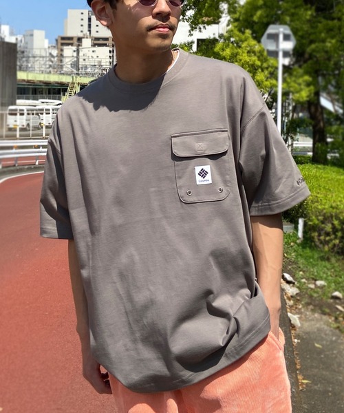 Columbia（コロンビア）の「【展開店舗限定アイテム】columbia/コロンビア インペリアルパーク ワンポイント ワイドシルエット/オーバーサイズ ポケットTシャツ/半袖Tシャツ PM0734（Tシャツ/カットソー・メンズ・ブラック/ホワイト/グリーン/ベージュ・M/L/XL）」の3枚目の写真
