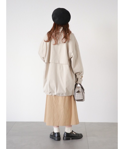ehka sopo（エヘカソポ）の「ゆるトレンチコート（トレンチコート・レディース・ライトベージュ/ベージュ/チャコール・ﾌﾘ-）」の17枚目の写真