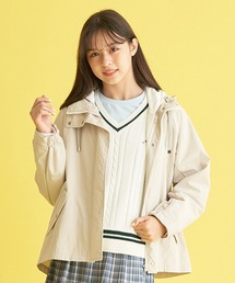 72665644b_291_d_215.jpg