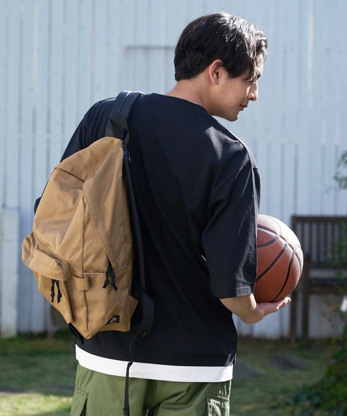 LB/S (エルビーエス)の「汗染みの目立ちにくいTシャツ ZEROSTAIN ゼロステイン 撥水性 UVカット フェイクレイヤード ビッグシルエット Tシャツ(Tシャツ/カットソー・メンズ・ホワイト/ダークブルー/ベージュ/ブルー/チャコールグレー/オリーブ/ブラック・MEDIUM/LARGE/X-LARGE)」の13枚目の写真