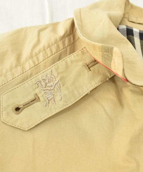 BURBERRY（バーバリー）の「【ヴィンテージ古着】Burberry / バーバリー スイングトップ チンストラップ付（ブルゾン・メンズ・ベージュ・46）」の3枚目の写真