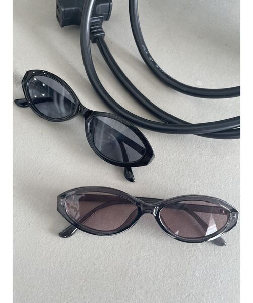 EMODA（エモダ）の「ワイドスクエアアイウェア（サングラス・レディース・グレー/ブラック・FREE）」の14枚目の写真