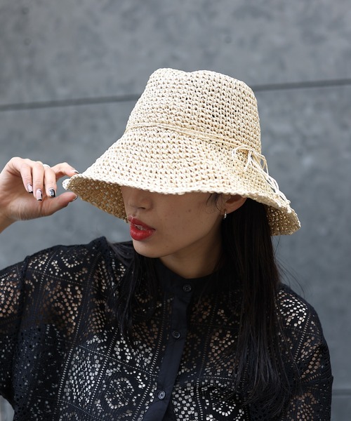 COLONY 2139（コロニートゥーワンスリーナイン）の「手編みつば広ペーパーハット（ハット・レディース・ライトベージュ/ベージュ/ブラック/モカ・FREE）」の12枚目の写真