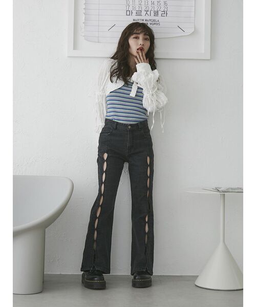 jouetie(ジュエティ)の「2WAYマムルークスリーブトップス(カーディガン/ボレロ・レディース・オフホワイト/ブラック・MEDIUM)」の22枚目の写真