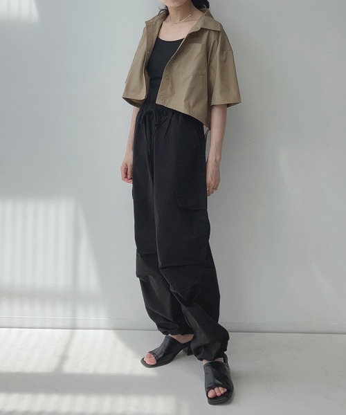 AS KNOW AS plus（アズノゥアズプラス）の「〇ゆるりカジュアル タック ミリタリーカーゴパンツ（カーゴパンツ・レディース・カーキ/サックスブルー/ブラック・FREE）」の9枚目の写真