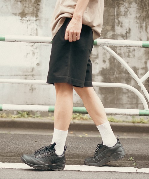 ROOT THREE（ルートスリー）の「【ROOT THREE/ルートスリー】ワイドシルエットショート　パンツ 　ストレッチ 　ストリート 　スケーター（その他パンツ・メンズ・ブラック/ブルー/オレンジ/グリーン・LARGE/X-LARGE/MEDIUM/SMALL）」の2枚目の写真