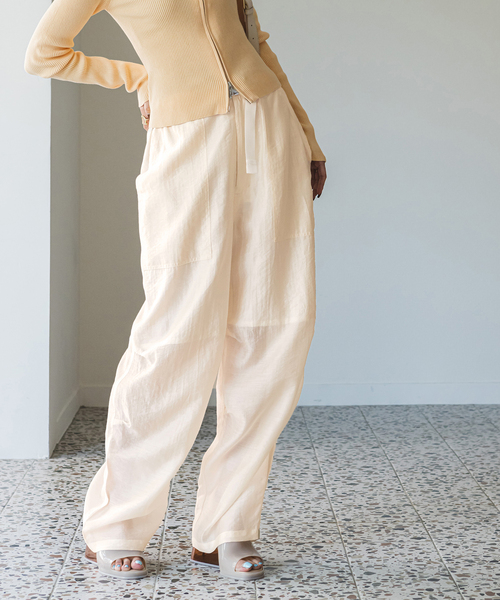 U by SPICK&SPAN（ユーバイスピックアンドスパン）の「シアーナイロンバックルベイカー（その他パンツ・レディース・ホワイト/ブラック・FREE）」の12枚目の写真