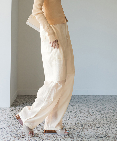 U by SPICK&SPAN（ユーバイスピックアンドスパン）の「シアーナイロンバックルベイカー（その他パンツ・レディース・ホワイト/ブラック・FREE）」の16枚目の写真