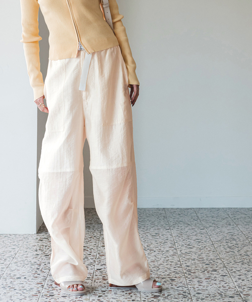 U by SPICK&SPAN（ユーバイスピックアンドスパン）の「シアーナイロンバックルベイカー（その他パンツ・レディース・ホワイト/ブラック・FREE）」の17枚目の写真