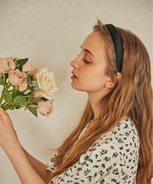 AMAIL（アマイル）の「【annleya】パールポイントカチューシャ（カチューシャ・レディース・アイボリー/ブラック・FREE）」の3枚目の写真