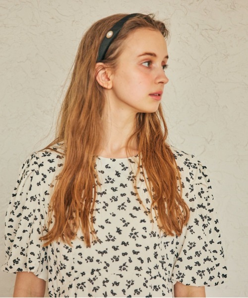 AMAIL（アマイル）の「【annleya】パールポイントカチューシャ（カチューシャ・レディース・アイボリー/ブラック・FREE）」の5枚目の写真