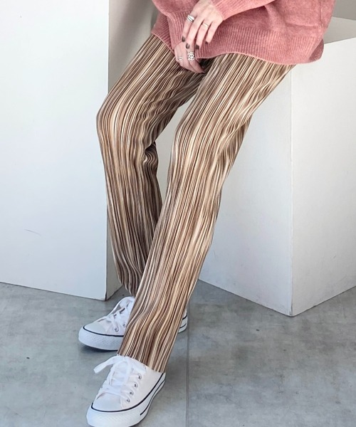 She's Closet(シーズクローゼット)の「【セルフカット対応】ニュアンス柄ストレートカラーロングプリーツパンツ(その他パンツ・レディース・パープル/オレンジ/グリーン/チャコール/ブラウン/カーキ/ブラック/グレー/ベージュ・FREE)」の5枚目の写真