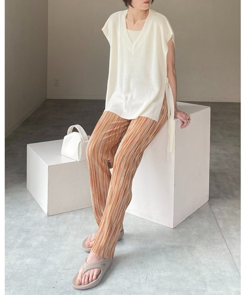 美品　プリーツプリーズ　ロングプリーツパンツ　伸縮性　春夏　アイボリー ISSEY MIYAKE プリーツプリーズ イッセイミヤケ PLEATS PLEASE