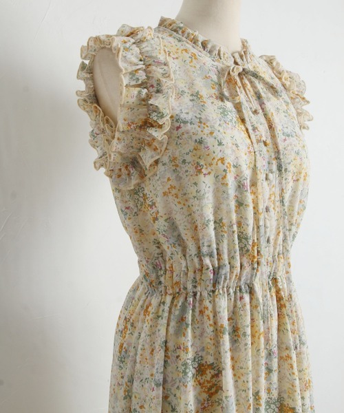 tocco closet（トッコ　クローゼット）の「リボン付きフリル装飾アートフラワープリントティアードワンピース（ワンピース・レディース・ライトイエロー/ブルー・M）」の21枚目の写真