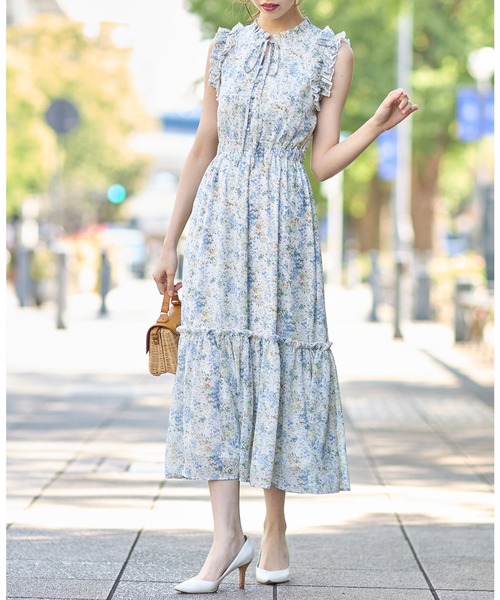 tocco closet（トッコ　クローゼット）の「リボン付きフリル装飾アートフラワープリントティアードワンピース（ワンピース・レディース・ライトイエロー/ブルー・M）」の3枚目の写真