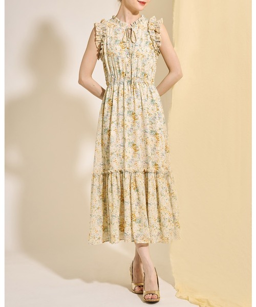 tocco closet（トッコ　クローゼット）の「リボン付きフリル装飾アートフラワープリントティアードワンピース（ワンピース・レディース・ライトイエロー/ブルー・M）」の9枚目の写真