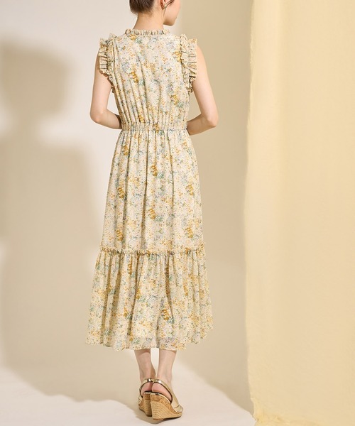 tocco closet（トッコ　クローゼット）の「リボン付きフリル装飾アートフラワープリントティアードワンピース（ワンピース・レディース・ライトイエロー/ブルー・M）」の12枚目の写真