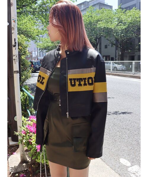 EVRIS（エヴリス）の「フェイクレザークロップドブルゾン（ブルゾン・レディース・ブラック/ボルドー・FREE）」の9枚目の写真