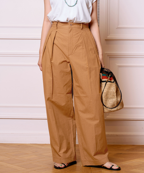 IENA LA BOUCLE（イエナラブークル）の「IENA LA BOUCLE ハイカウントダンプ2タックパンツ（スラックス・レディース・チャコールグレー/ウッド・34/36/38）」の2枚目の写真