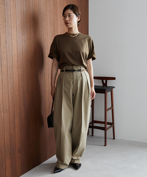 VERMEIL par iena(ヴェルメイユパーイエナ)の「【SLOANE/スローン】別注Tシャツ(Tシャツ/カットソー・レディース・オリーブ/ホワイト/ブラック・FREE)」の19枚目の写真