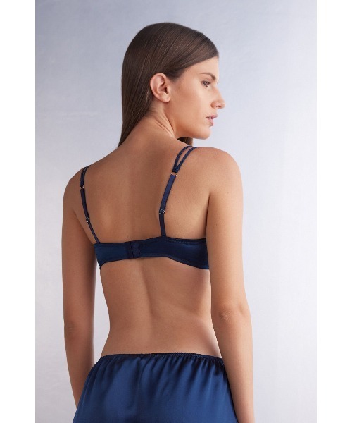 intimissimi✨シルク スーパープッシュ-アップ&ブラジリアン　ネイビー intimissimi✨シルク スーパープッシュ-アップ&ブラジリアンネイビー