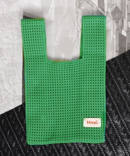 VIBGYOR Women（ヴィブジョー　ウィメン）の「【float】カラバリ ニット編み風 ミニトートバッグ【9色展開】（トートバッグ・レディース・ブラック/パープル/レッド/ピンク/ブルー/グリーン/ライトグリーン/アイボリー/ベビーピンク・FREE）」の19枚目の写真