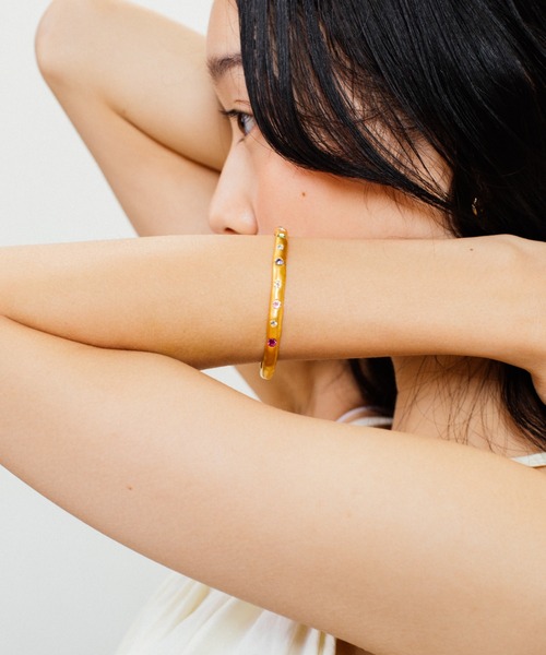 whim(ウィム)の「Stone Embed Bangle(バングル/リストバンド・レディース・シルバー/ゴールド・FREE)」の15枚目の写真
