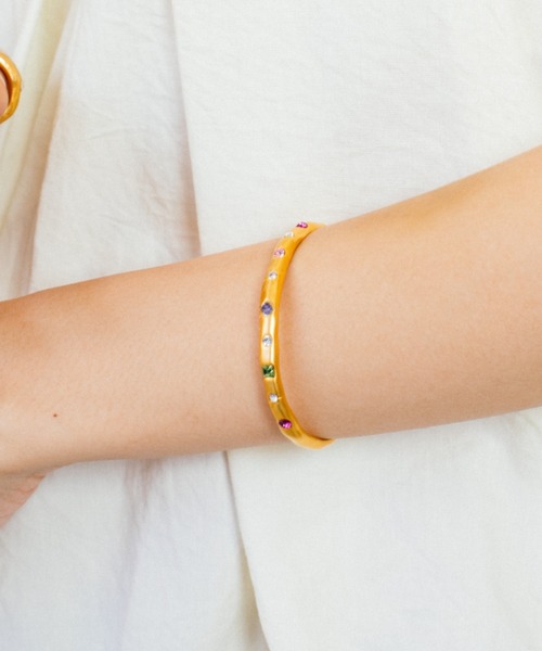 whim(ウィム)の「Stone Embed Bangle(バングル/リストバンド・レディース・シルバー/ゴールド・FREE)」の10枚目の写真
