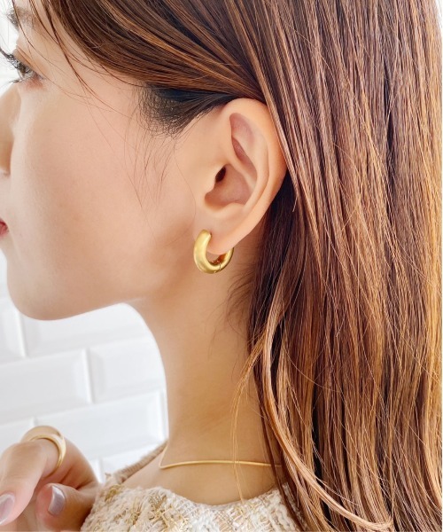 ほぼ新品未使用CHANEL♡貴重フープピアス　ハート　ゴールド　レア CHANEL】 23P ゴールドxハート フープ ピアス (CHANEL/ピアス