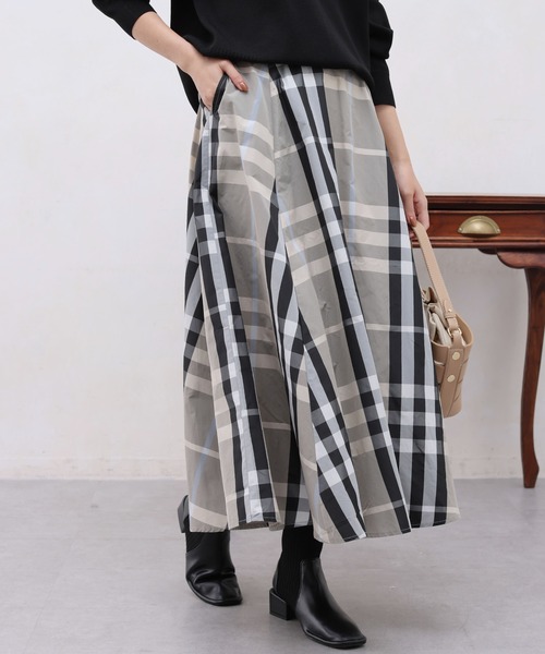 Chez toi(シェトワ)の「大判チェックはぎタフタスカート(スカート・レディース・アイボリー/ネイビー/グリーン・FREE)」の13枚目の写真