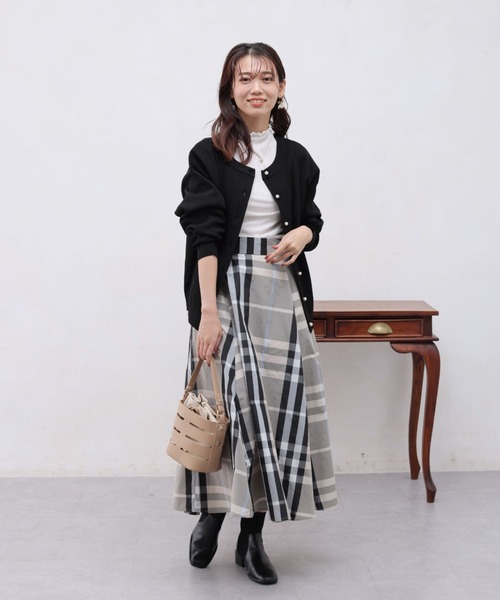 Chez toi(シェトワ)の「大判チェックはぎタフタスカート(スカート・レディース・アイボリー/ネイビー/グリーン・FREE)」の16枚目の写真
