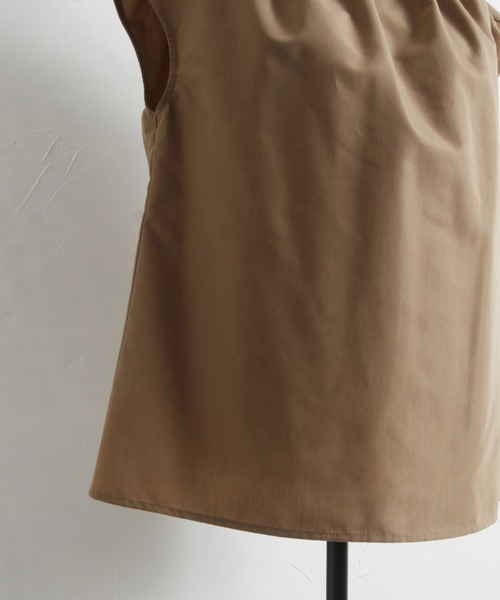 tocco closet（トッコ　クローゼット）の「後ろりぼん付きパール装飾タック入りハイネックブラウス（シャツ/ブラウス・レディース・オフホワイト/ベージュ/ブラック・M）」の14枚目の写真