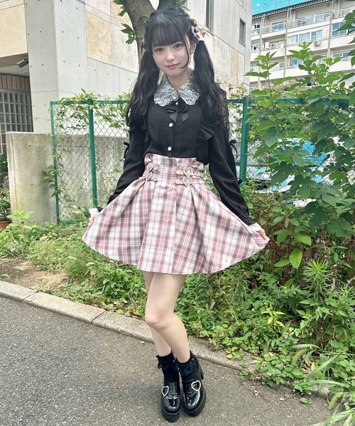 ROJITA(ロジータ)の「ハートビジュバックルフレアスカート(スカート・レディース・ブラック/ピンク/ブルー/ベージュ/ブラック系その他・FREE)」の12枚目の写真