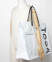 TOGA PULLA（トーガ プルラ）の「TOGA TOGA logo tote bag（トート