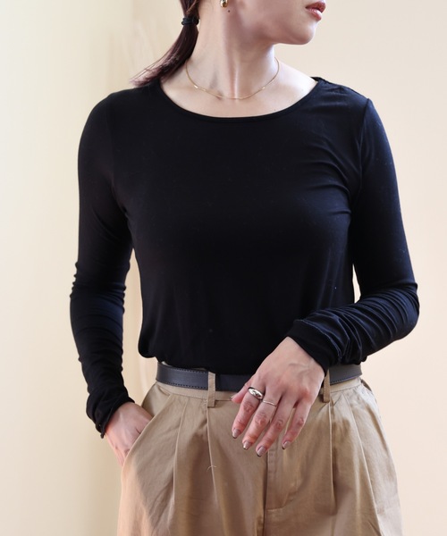 ULEULA(ウルア)の「ロングスリーブTシャツ(Tシャツ/カットソー・レディース・ブラック/ブラウン/アイボリー・FREE)」の20枚目の写真