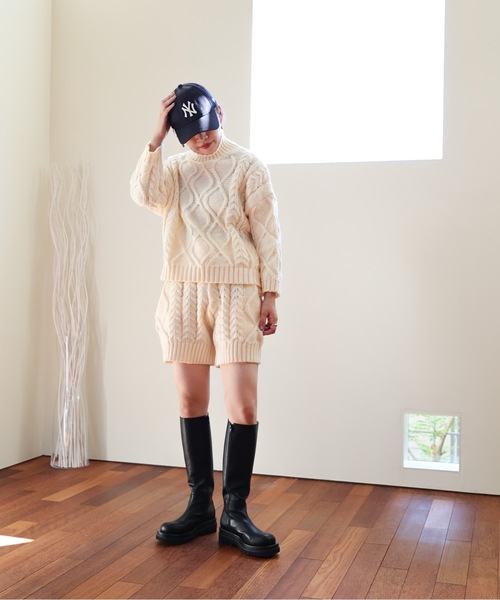 ULEULA（ウルア）の「ハイネックケーブルニット＋ケーブル