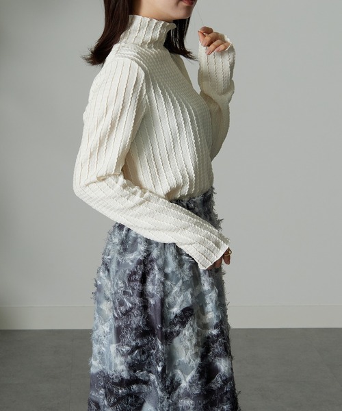 RANAN（ラナン）の「ハイネックジャカードメローカットソー（Tシャツ/カットソー・レディース・アイボリー/ブルー/ピンク/ブラック・M/L/LL）」の12枚目の写真