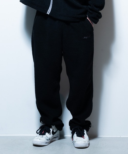 GISHER(ギッシャー)の「BOA FLEECE PANTS(スウェットパンツ・メンズ・ブルー/グレイッシュベージュ/ブラック/ホワイト・MEDIUM/LARGE)」の3枚目の写真